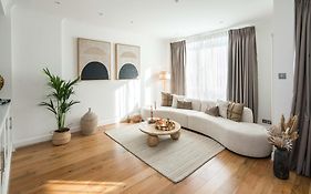 5Bedroom-Centralac-Selfridges-Mayfair-Marylebone-Bakerstreet-Oxfrodstreet-Bondstreet-Modern Luxuryvilla